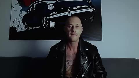 Snapshot of calvinhunt69 chatting on October 6, 9:34 pm Calvin online show from October 6, 9:34 pm