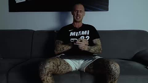 Snapshot of calvinhunt69 chatting on October 12, 8:08 pm Calvin online show from October 12, 8:08 pm