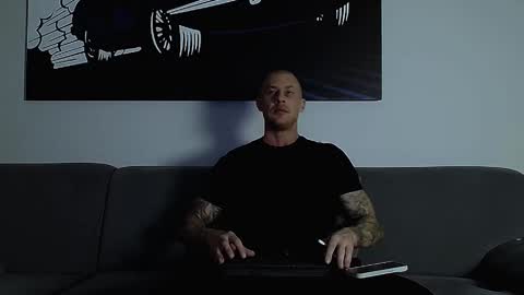 Snapshot of calvinhunt69 chatting on October 19, 8:42 pm Calvin online show from October 19, 8:42 pm