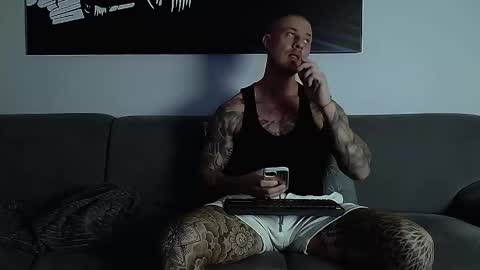 Snapshot of calvinhunt69 chatting on October 24, 10:28 pm Calvin online show from October 24, 10:28 pm