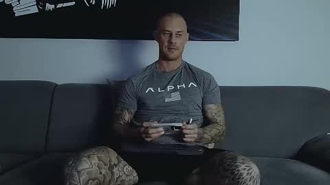 Snapshot of calvinhunt69 chatting on November 24, 11:04 pm Calvin online show from November 24, 11:04 pm