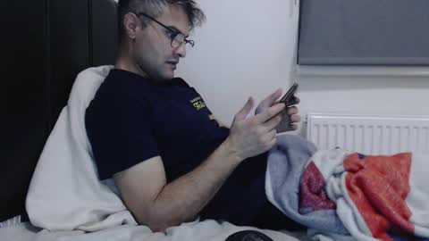 Snapshot of calvinjohnlad chatting on December 2, 4:31 pm Calvinjohnlad online show from December 2, 4:31 pm