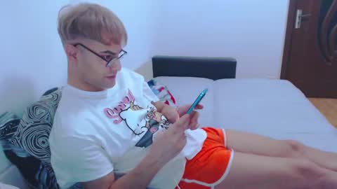 Snapshot of calvinjohnlad chatting on January 9, 1:50 am Calvinjohnlad online show from January 9, 1:50 am