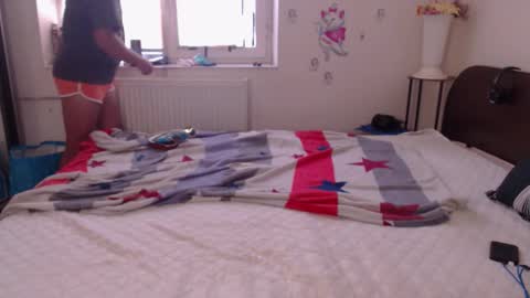 Calvinjohnlad online show from November 12, 1:55 pm