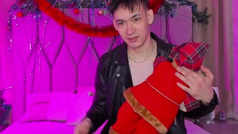 Calvin Owens online show from January 24, 4:05 am