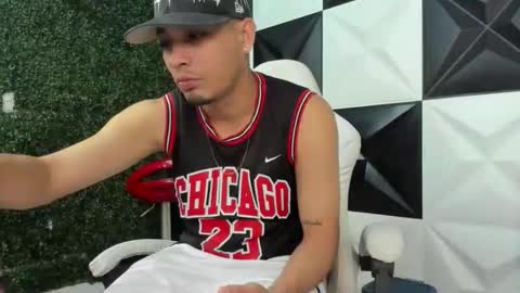 cam_xman online show from February 9, 1:15 pm