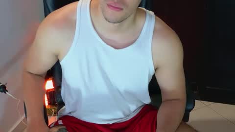 Snapshot of camara110 chatting on October 11, 7:23 pm camara110 online show from October 11, 7:23 pm