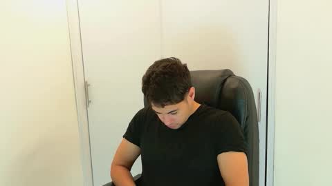 camara110 online show from December 21, 3:57 am