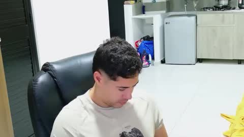 camara110 online show from March 3, 1:56 am