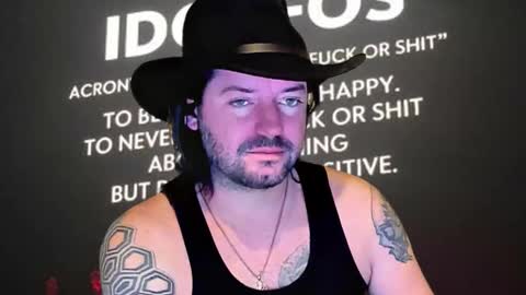 Snapshot of camarant chatting on November 15, 9:06 am camarant online show from November 15, 9:06 am