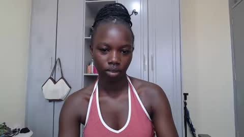 Snapshot of camclit chatting on December 8, 12:19 pm Princess online show from December 8, 12:19 pm