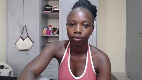 Snapshot of camclit chatting on December 11, 5:10 am Princess online show from December 11, 5:10 am