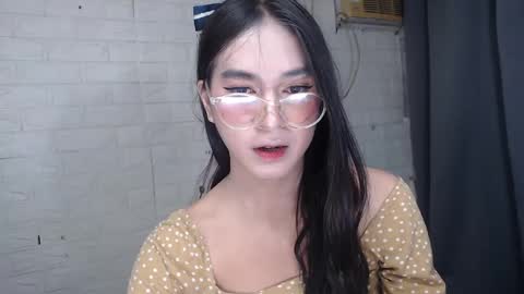 Snapshot of camela_star chatting on February 3, 6:28 pm camela_star online show from February 3, 6:28 pm