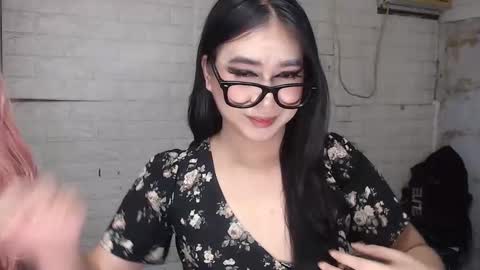 Snapshot of camela_star chatting on October 8, 11:08 am camela_star online show from October 8, 11:08 am