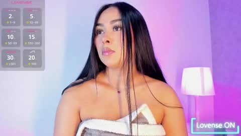 Snapshot of cameliaa_smiith chatting on November 16, 3:23 am Camelia Smith online show from November 16, 3:23 am