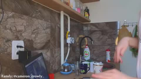 Snapshot of cameron_crowly chatting on February 20, 12:04 pm Cameron online show from February 20, 12:04 pm