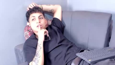 Snapshot of cameron_lux4 chatting on October 30, 4:19 pm CAMERON online show from October 30, 4:19 pm