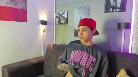 Snapshot of cameron_lux4 chatting on November 25, 12:49 pm CAMERON online show from November 25, 12:49 pm