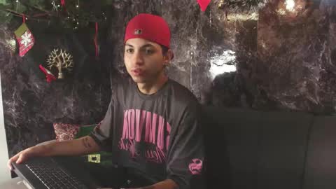 Snapshot of cameron_lux4 chatting on December 4, 12:36 pm CAMERON online show from December 4, 12:36 pm