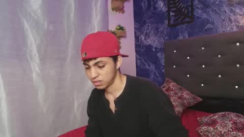 Snapshot of cameron_lux4 chatting on December 5, 1:09 pm CAMERON online show from December 5, 1:09 pm