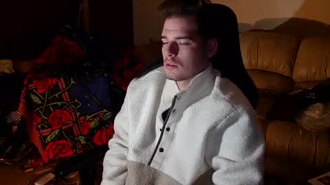 Snapshot of camerondt chatting on January 13, 1:02 am camerondt online show from January 13, 1:02 am