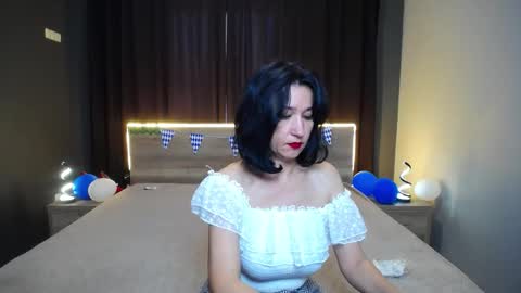 Cameronenns online show from October 5, 6:45 am