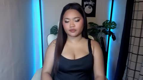 Jade online show from April 18, 7:01 am