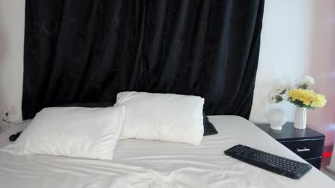 Camila cruz online show from March 24, 8:36 pm