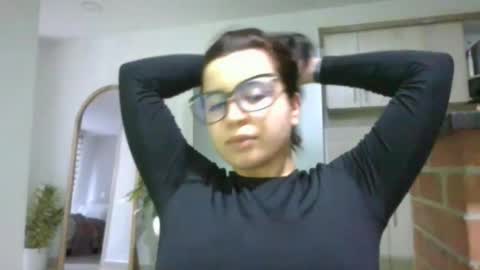 Snapshot of camidoll_10 chatting on January 22, 10:59 pm camila online show from January 22, 10:59 pm