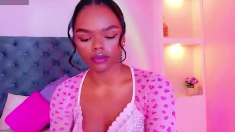 camiestrada online show from January 11, 6:46 pm