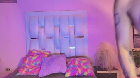 CA M I online show from January 7, 3:42 am