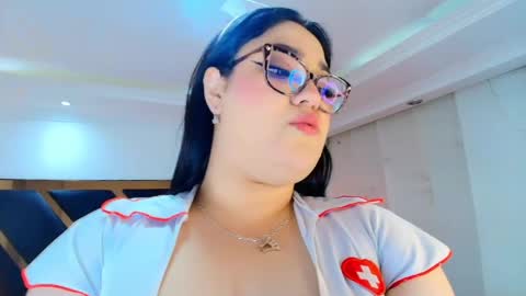 Camila Osorio online show from April 7, 8:20 pm