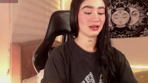 camila online show from April 20, 7:04 pm