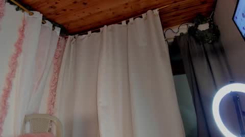 Camii Lopez online show from September 14, 12:21 am