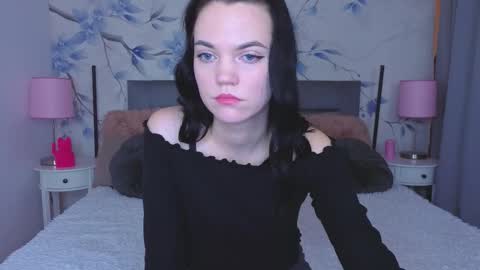 Camila online show from November 22, 9:03 pm