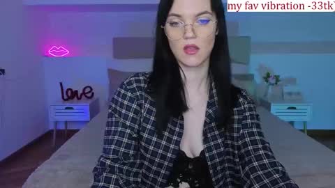 Camila online show from December 2, 9:32 pm