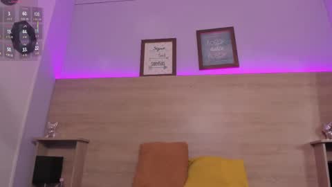 Snapshot of camila__montes chatting on September 9, 12:48 pm camila__montes online show from September 9, 12:48 pm