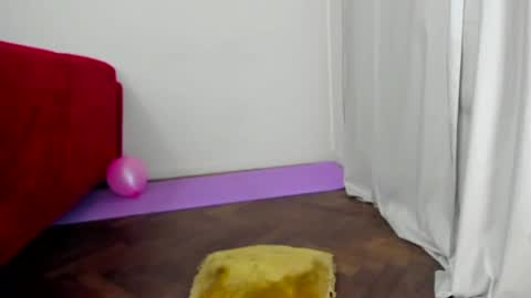 Cami online show from December 10, 4:56 am