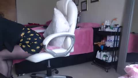 Snapshot of camila_cute5 chatting on January 6, 2:14 pm Camila online show from January 6, 2:14 pm