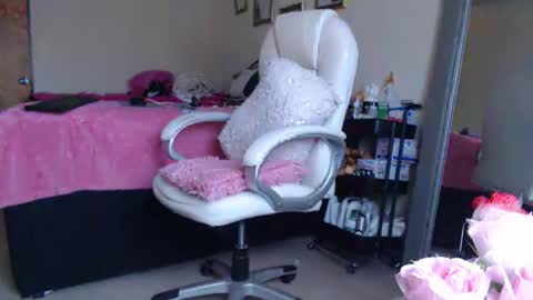 Snapshot of camila_cute5 chatting on February 2, 1:30 pm Camila online show from February 2, 1:30 pm