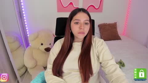 Snapshot of camila_ec2 chatting on February 6, 12:00 am C A M I online show from February 6, 12:00 am