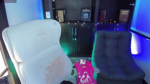 Snapshot of camila_harperr chatting on December 27, 4:04 am C A M I L A online show from December 27, 4:04 am