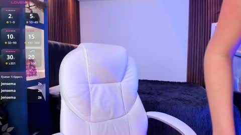 camila_martinez9 online show from March 7, 5:49 pm