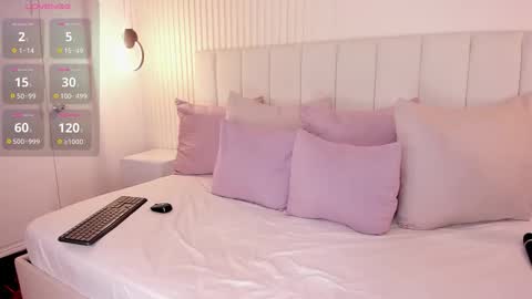 Camila  online show from October 14, 11:55 am