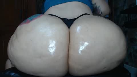 Snapshot of camila_rosess chatting on February 6, 7:51 pm valentinaEpic way Ive been fucked 1515 online show from February 6, 7:51 pm