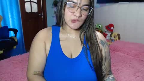Snapshot of camila_rosess chatting on February 12, 7:24 pm valentinaEpic way Ive been fucked 1515 online show from February 12, 7:24 pm