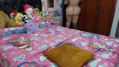 Snapshot of camila_rosess chatting on September 12, 3:50 am valentinaEpic way Ive been fucked 1515 online show from September 12, 3:50 am