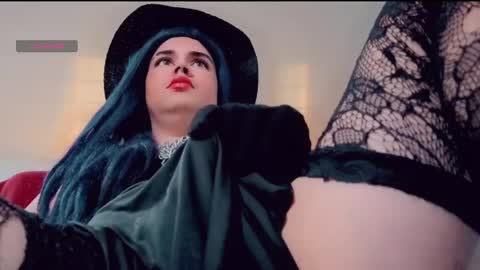 Snapshot of camilacarrington chatting on September 21, 3:35 pm camila online show from September 21, 3:35 pm