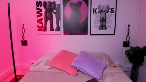 Snapshot of camilarivers chatting on December 14, 6:01 pm Camila online show from December 14, 6:01 pm