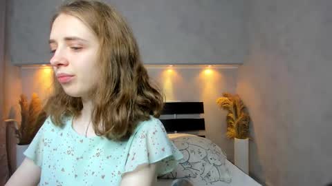 Camilla online show from September 25, 12:36 am